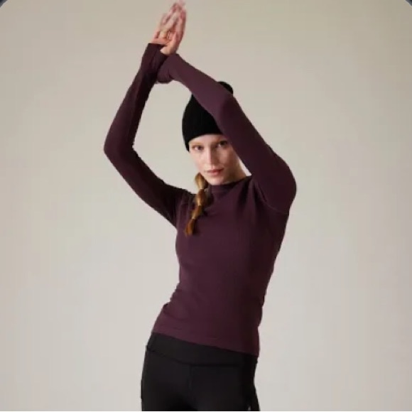 Athleta Tops - Athleta Women's Foresthill Ascent Top in burgundy size medium